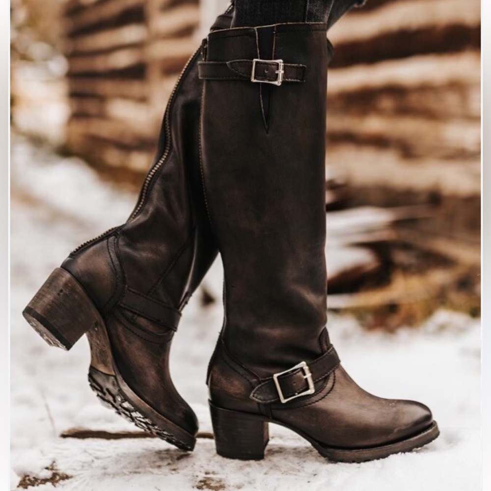 Freebird tall knee boots Cody size 7 zipper back heeled brown boots boho moto